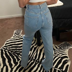 90’s Straight Leg Jeans